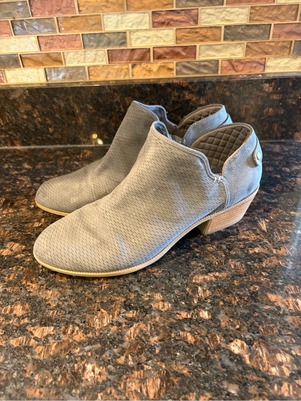 Dr Scholls Grey Perforated Ankle Boots Womens 10‎ block Heel Zip